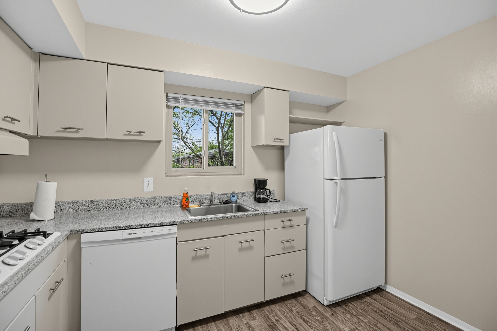 Milbrook Park Apartments 13 CB