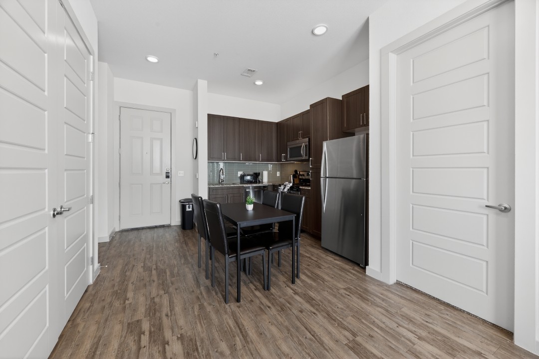 The Creekside at Vantage · Unit 6205 2/2