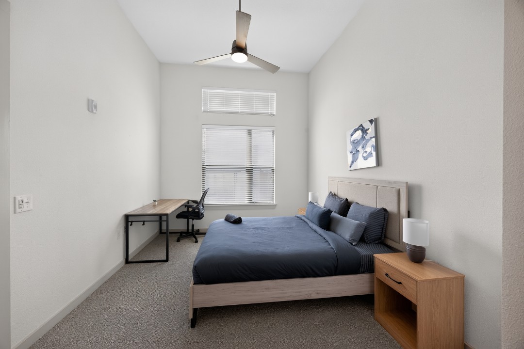 The Creekside at Vantage · Unit 5303 2/2
