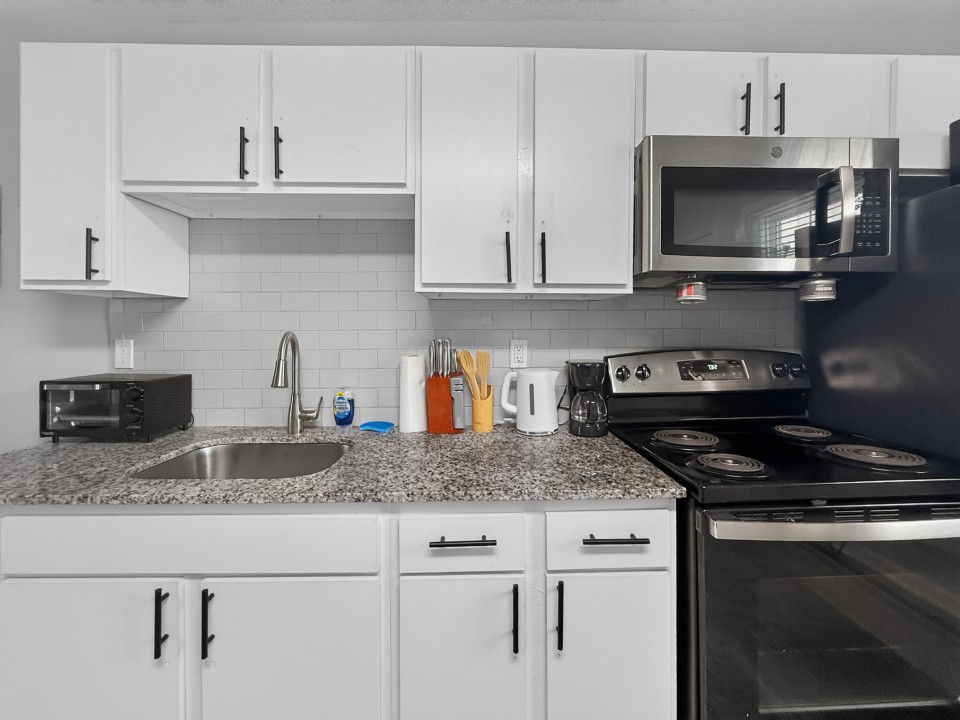 Icon Downtown Durham 803C · Unit 1/1