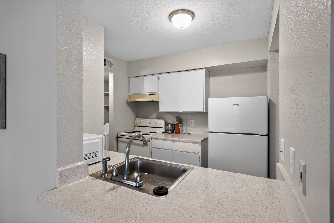 Creekstone · Unit 432 2/2