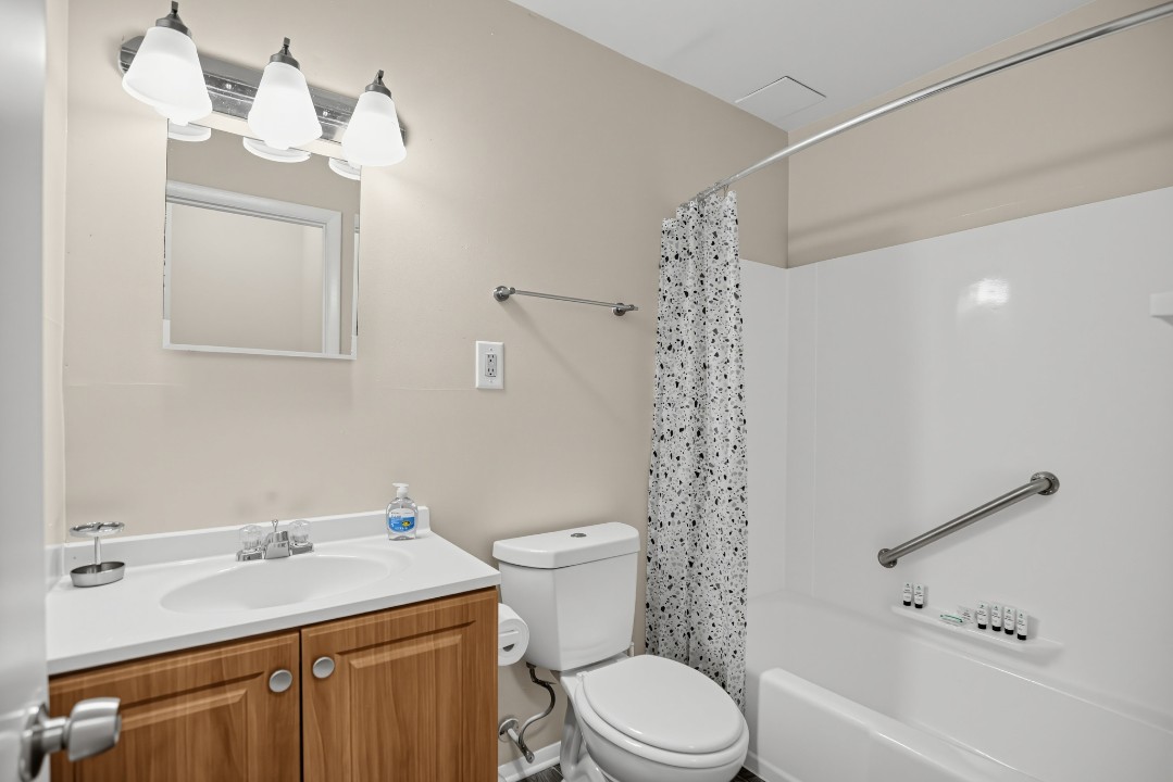 Milbrook Park Apartments 6920 MA T1 · Unit 1/1