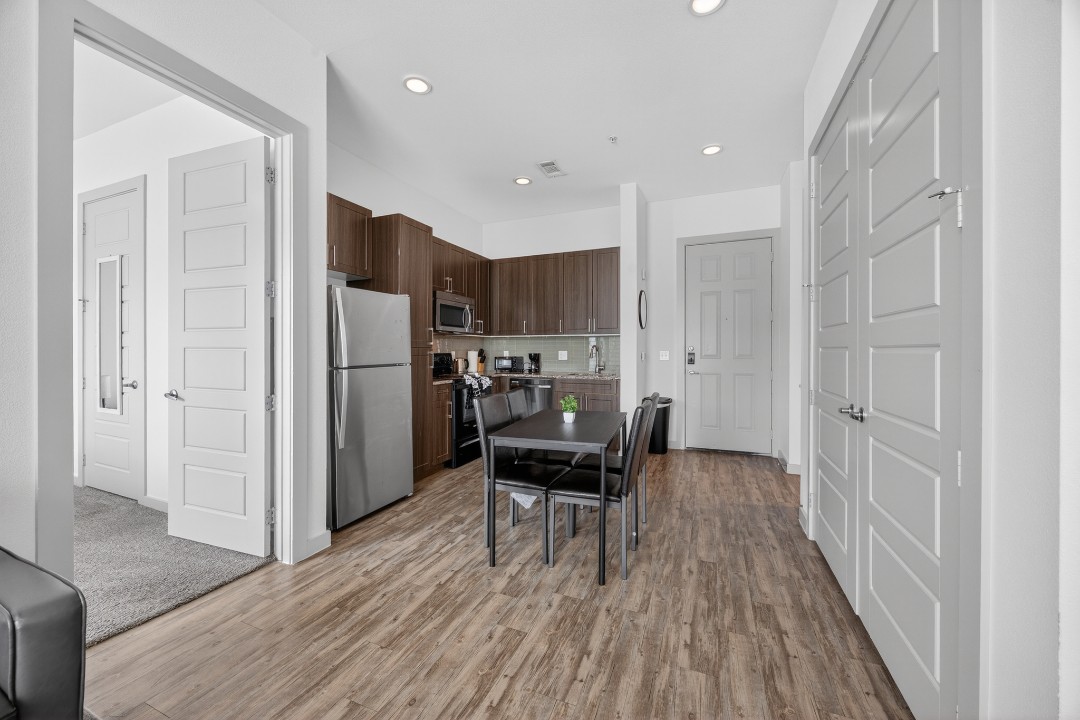 The Creekside at Vantage · Unit 6303 2/2