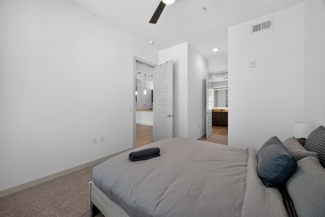 The Creekside at Vantage · Unit 6306 2/2
