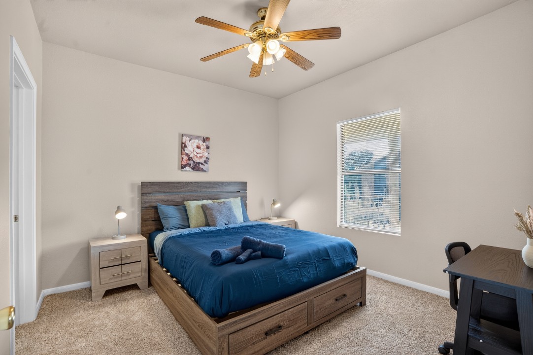 2 Bedrooms · Signature layout