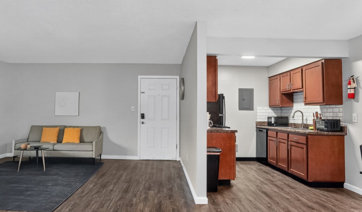 Warren Harbor · Unit 1003 2/1