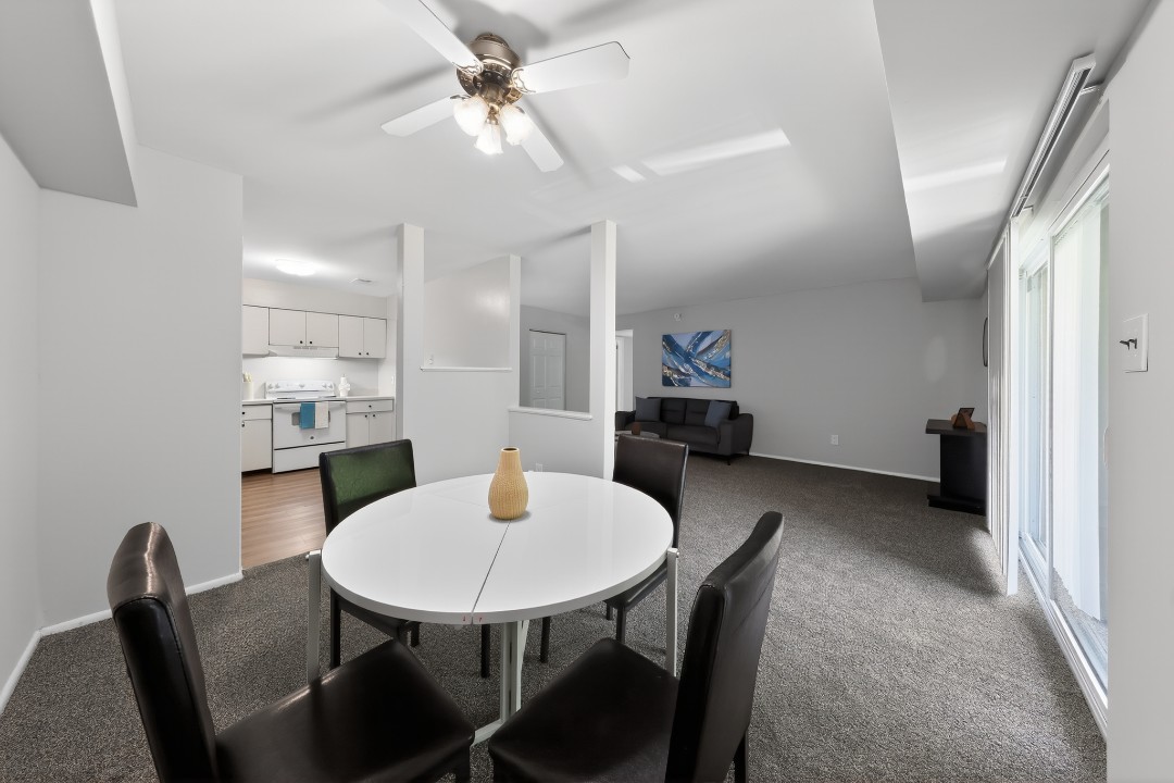The Chateau 2bd/2bth · Unit unit 715