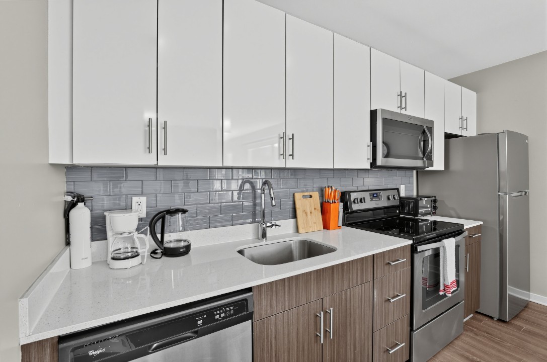 Falls Bridge Lofts · Unit 216 1/1