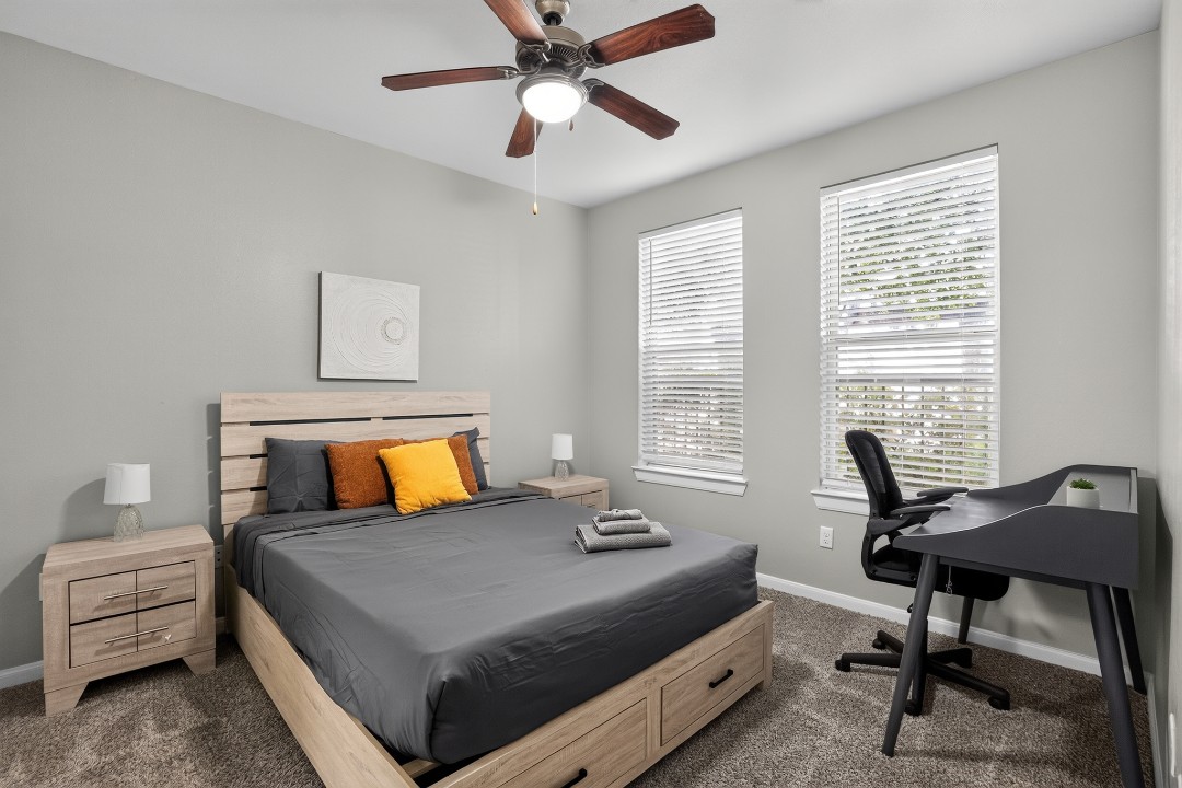 1 Bedroom · Signature layout