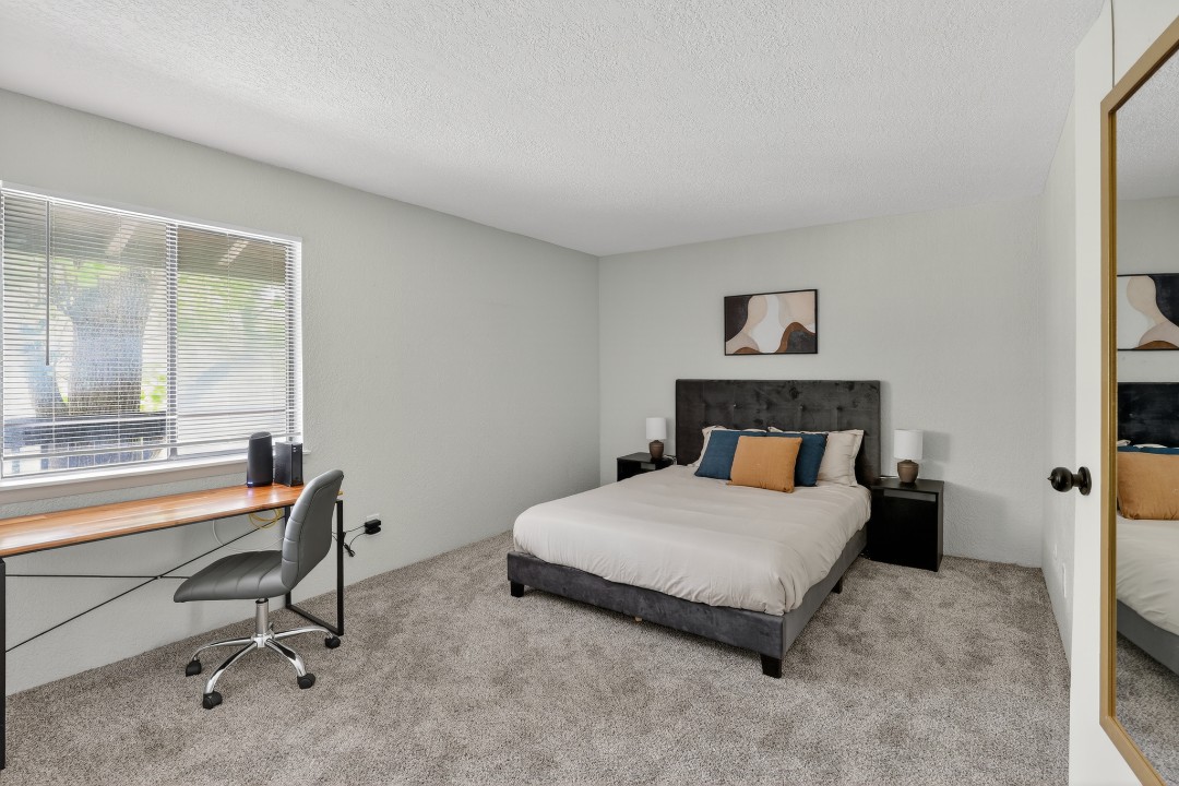 Hillcrest 8318E · Unit 2/1