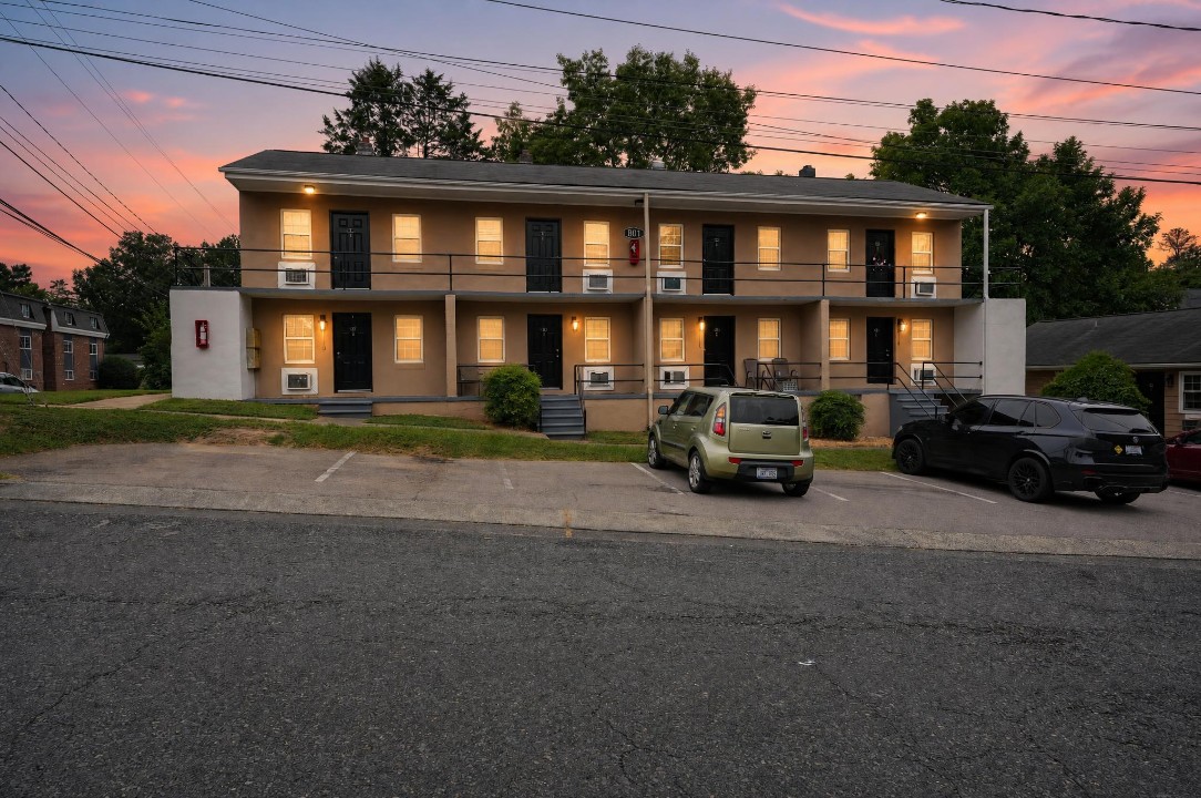 Icon Downtown Durham 803C · Unit 1/1