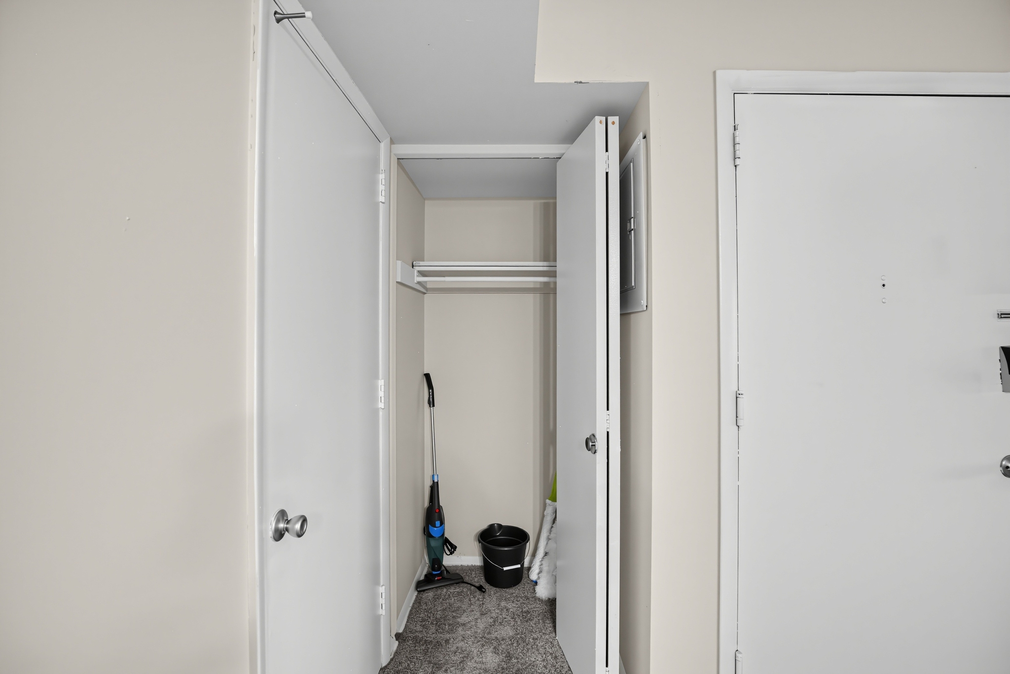 Milbrook Park Apartments 13 CB
