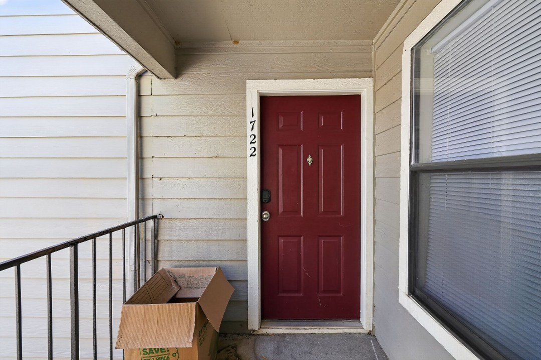 Creekstone · Unit 1722 2/2