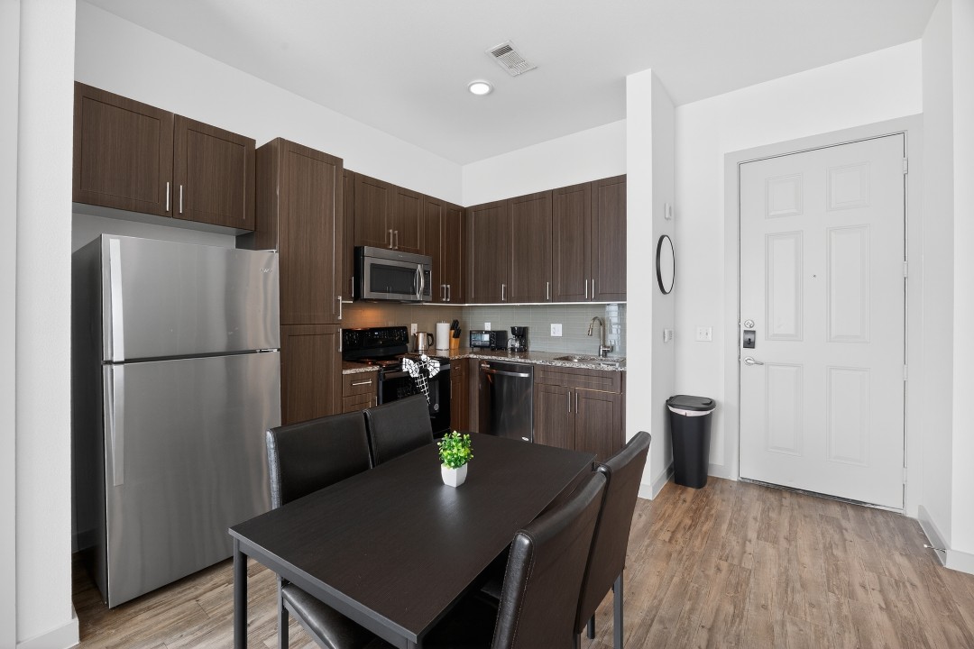 The Creekside at Vantage · Unit 6303 2/2