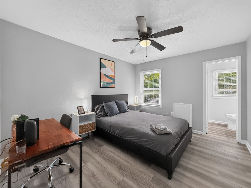 Icon Downtown Durham 803C · Unit 1/1