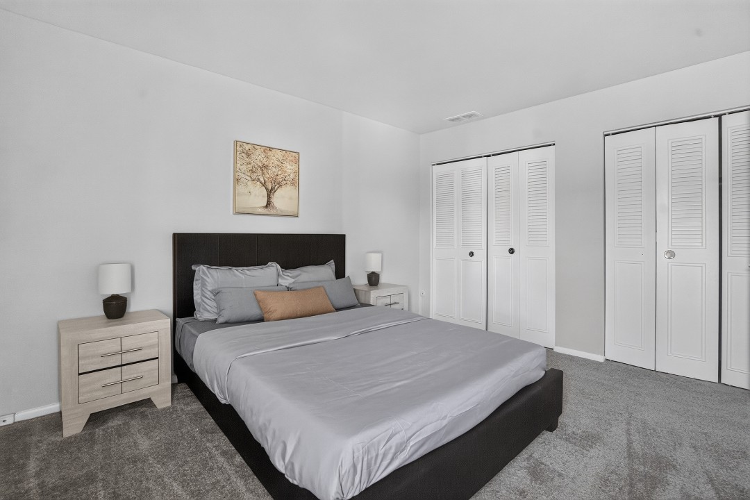 2 Bedrooms · Signature layout