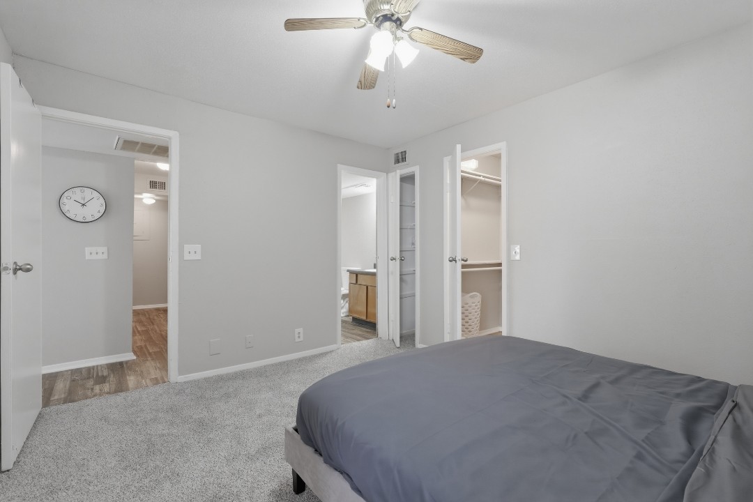 Creekstone · Unit 323 2/2