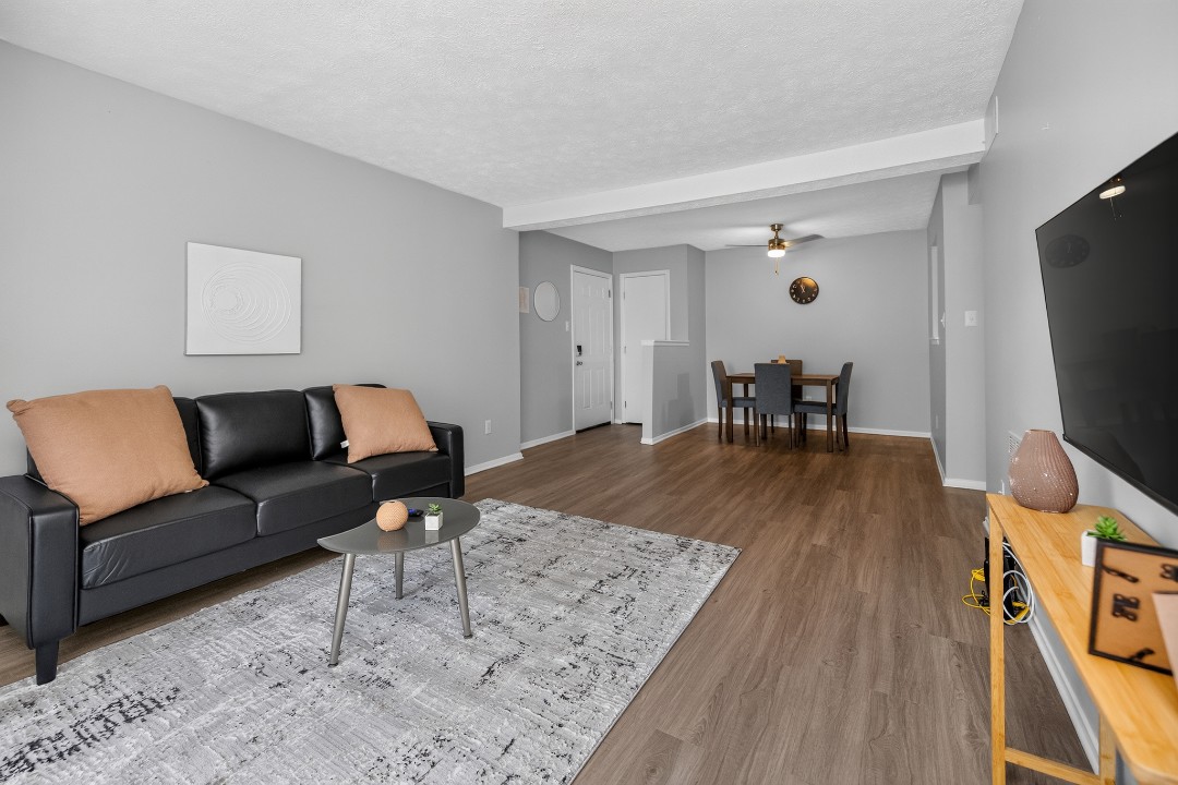 Prime Apartments · Unit 215 2/2