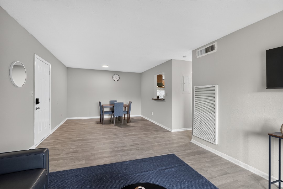 Aspen Woods O-09 · Unit 2/2