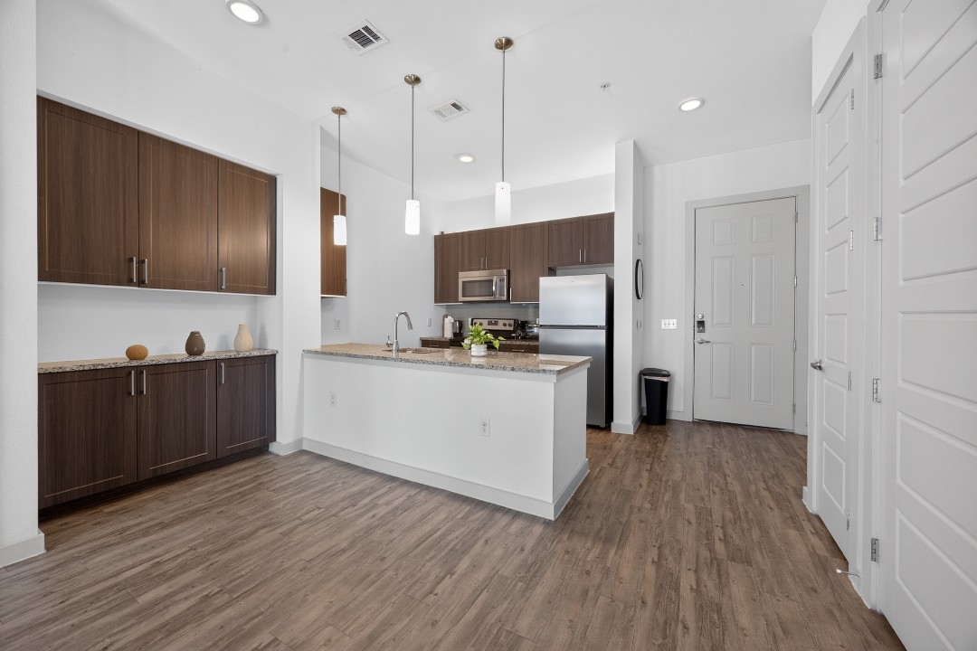 The Creekside at Vantage · Unit 6306 2/2