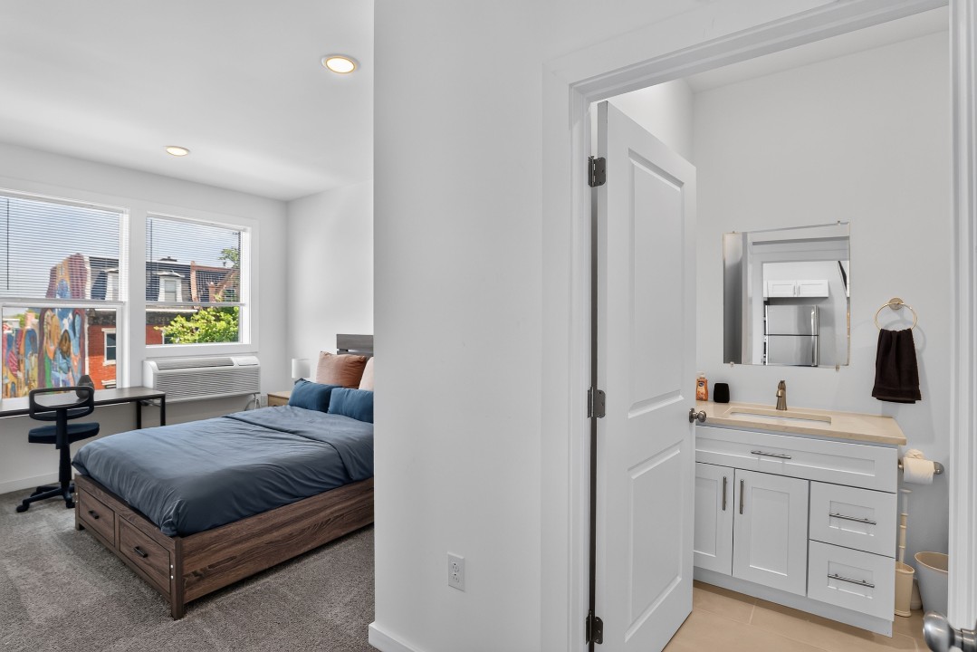 Fairmount Square 1532-4A · Unit 1/1