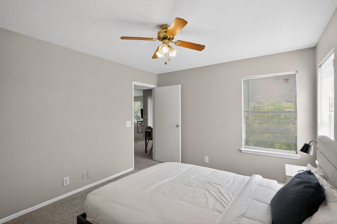 Creekstone · Unit 1722 2/2