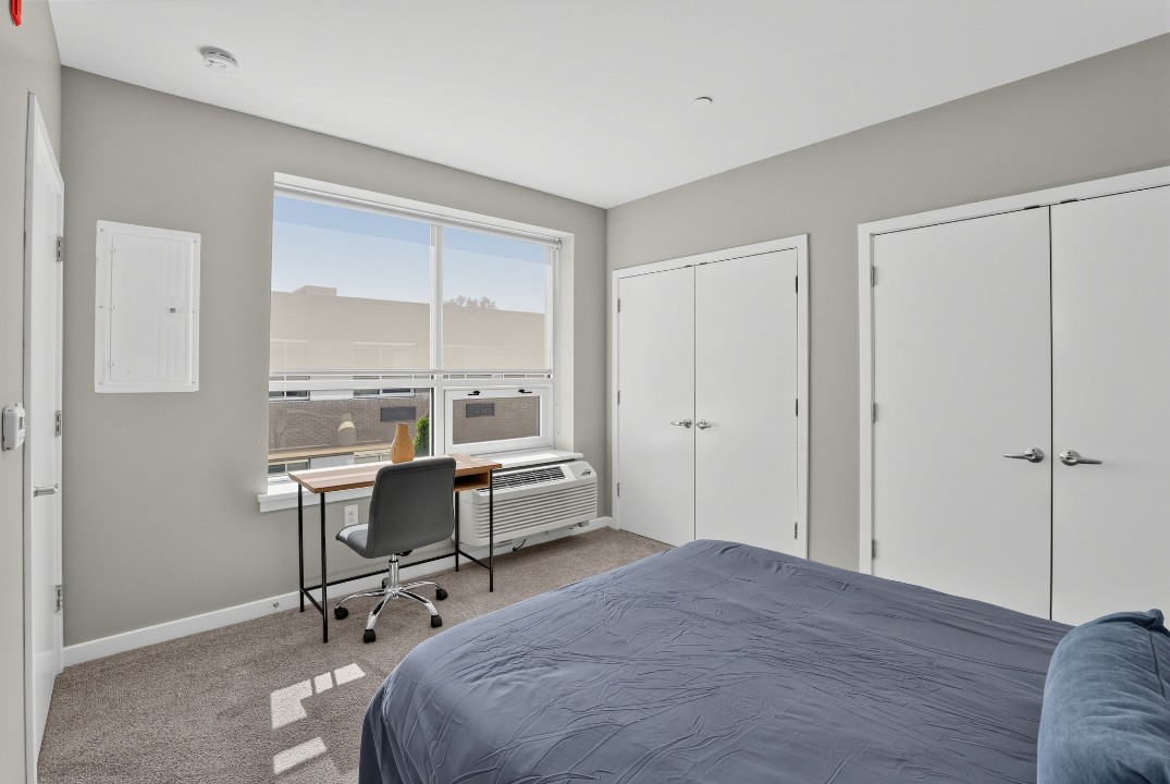Falls Bridge Lofts · Unit 216 1/1