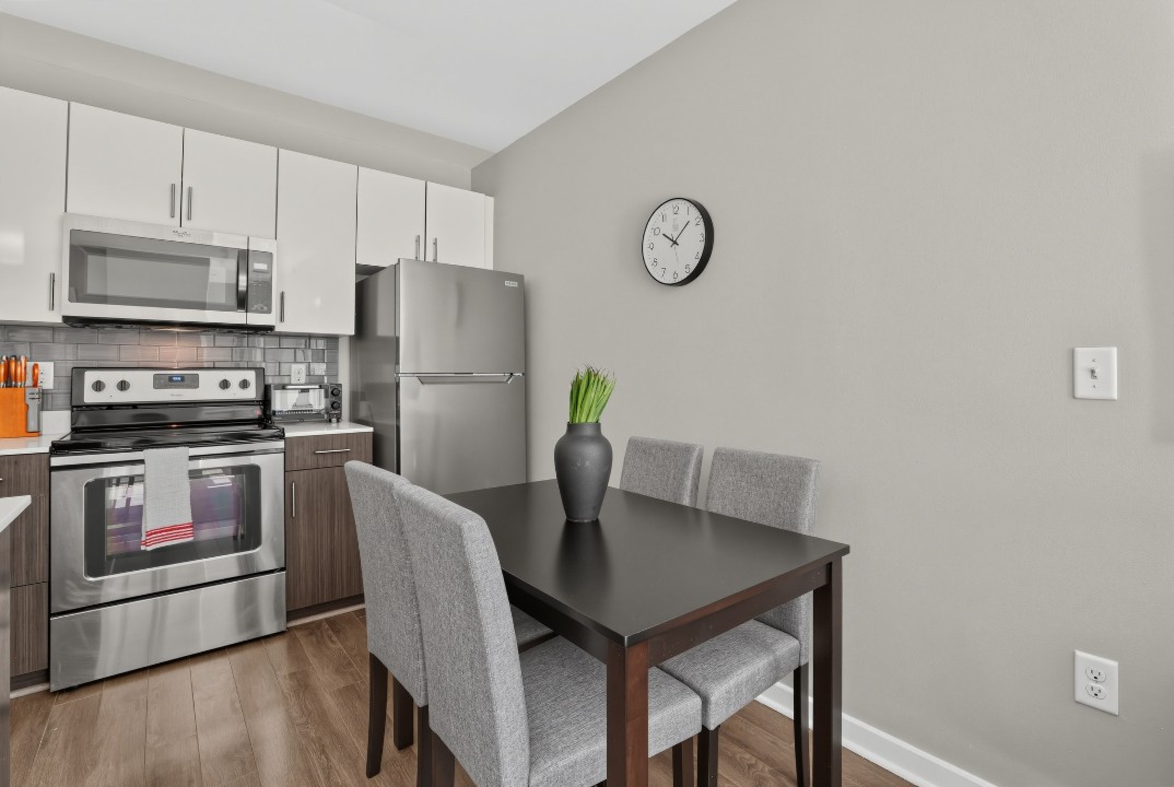 Falls Bridge Lofts · Unit 216 1/1