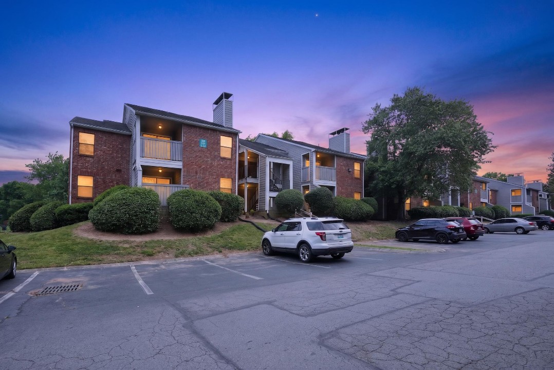 Creekstone · Unit 1614 2/2