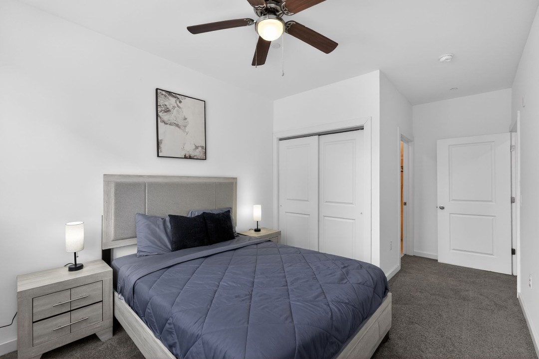 1 Bedroom · Signature layout