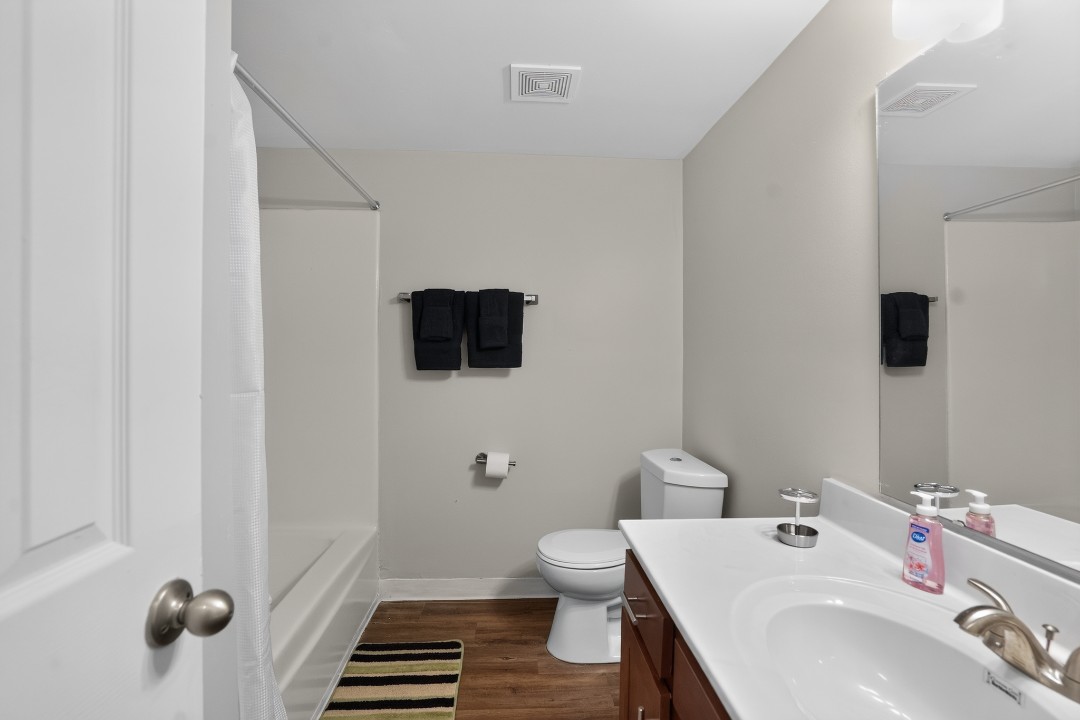 Warren Harbor · Unit 216 2/1