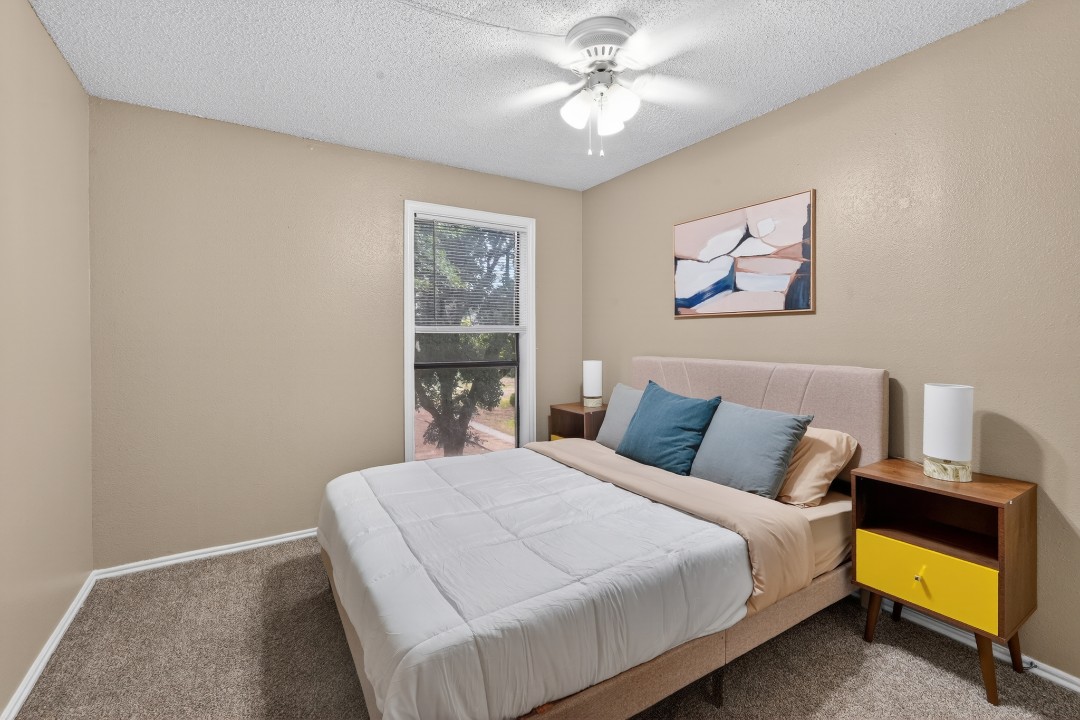 District West · Unit 510 2/1