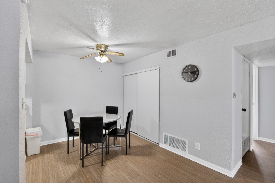 Hillcrest 5505D · Unit 2/1