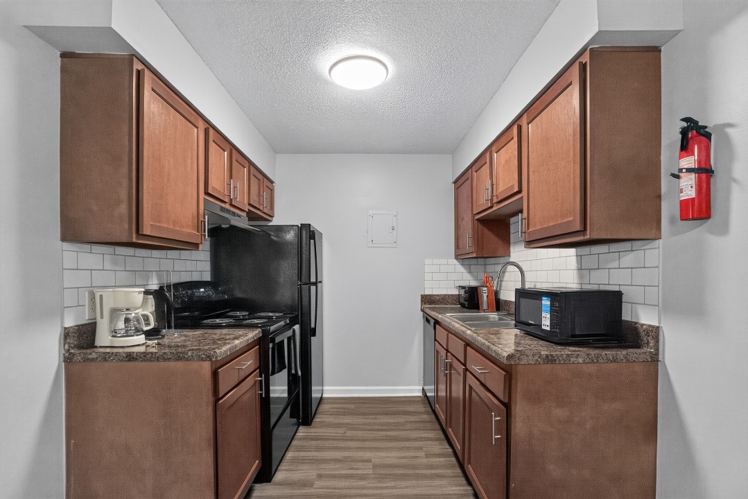 Warren Harbor · Unit 214 2/1