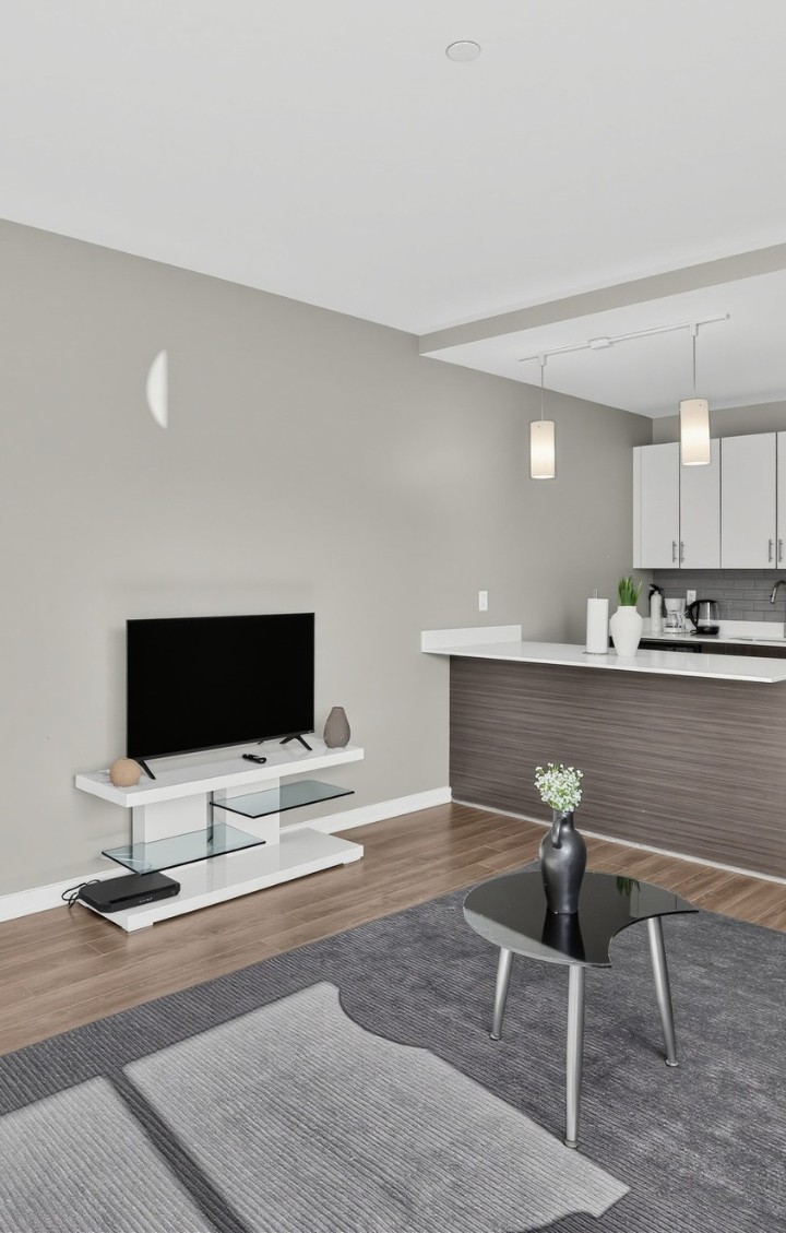 Falls Bridge Lofts · Unit 216 1/1