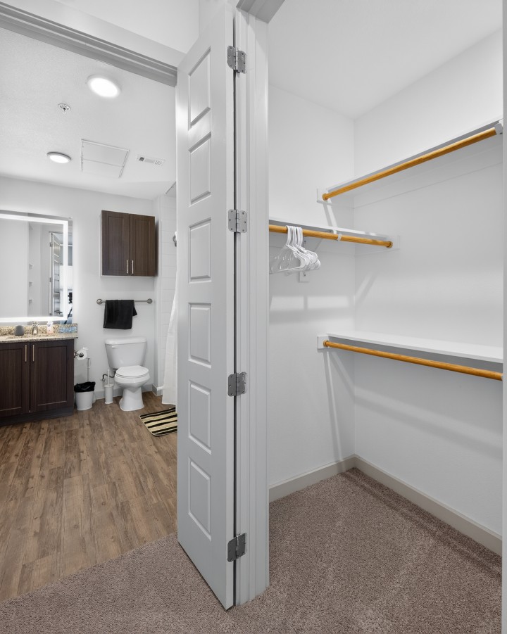 The Creekside at Vantage · Unit 6306 2/2