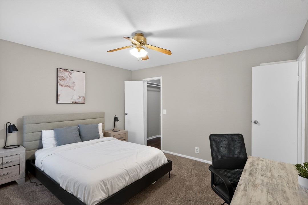 Creekstone · Unit 1422 2/2