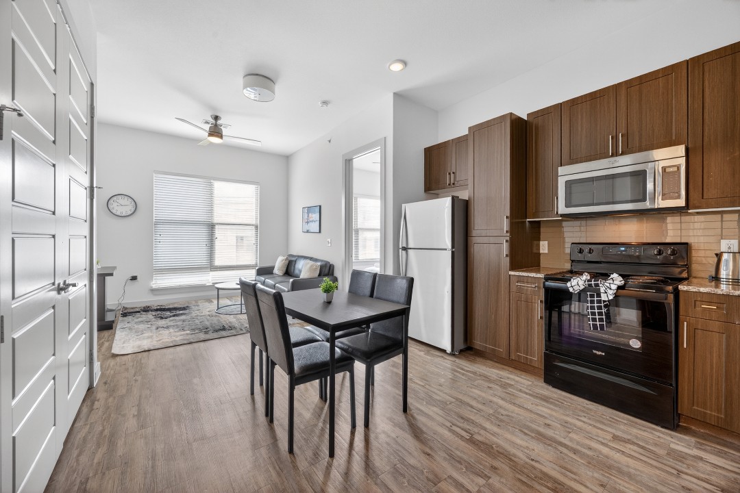 The Creekside at Vantage · Unit 6303 2/2
