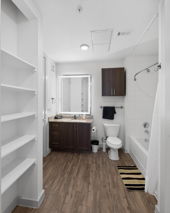The Creekside at Vantage · Unit 6306 2/2