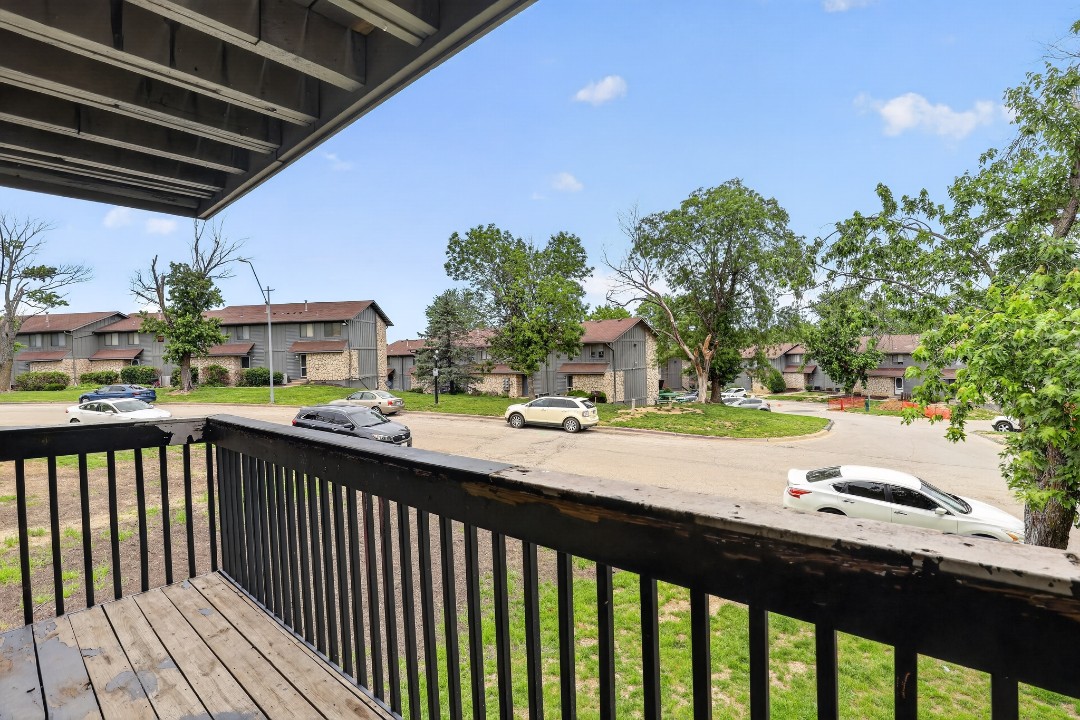 Hillcrest 5505D · Unit 2/1