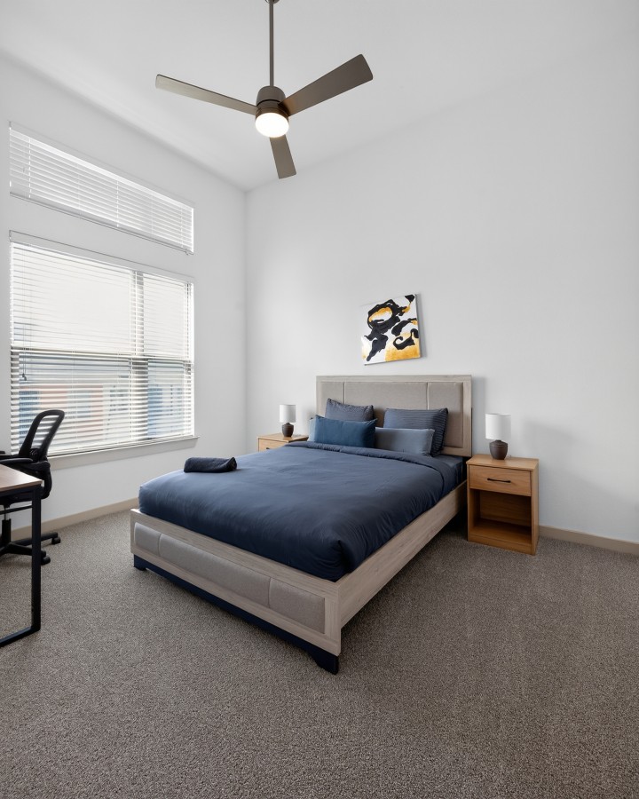 The Creekside at Vantage · Unit 5303 2/2