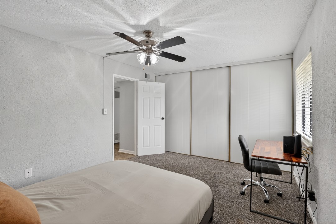 Hillcrest 5401E · Unit 2/1