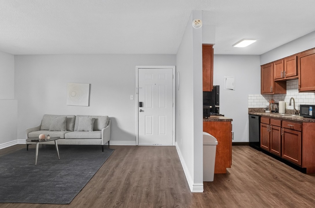 Warren Harbor · Unit 114 2/1