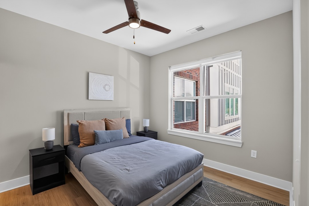 2 Bedrooms · Signature layout