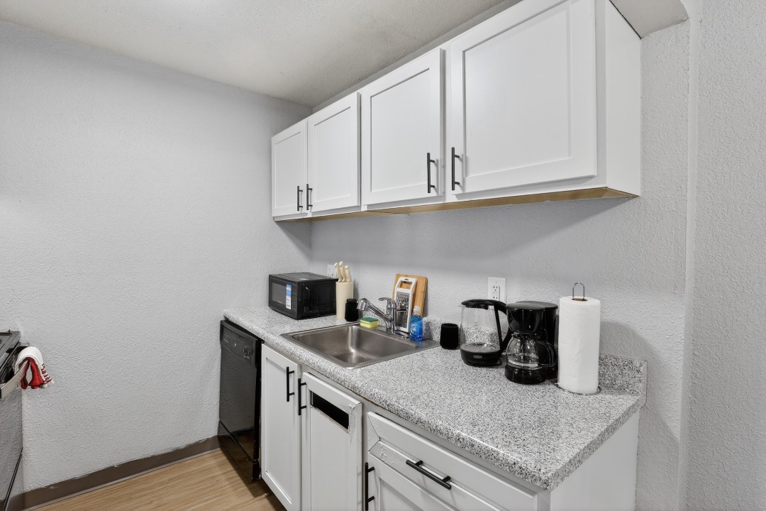 Hillcrest 5505D · Unit 2/1