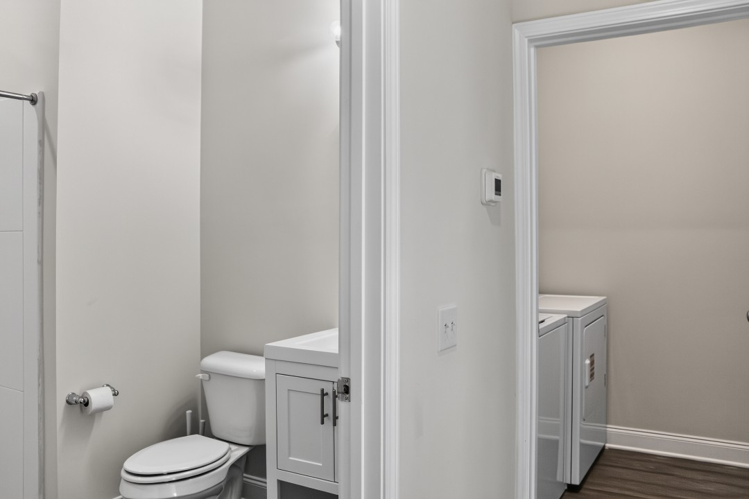 Hickory Grove · Unit 1308 2/2
