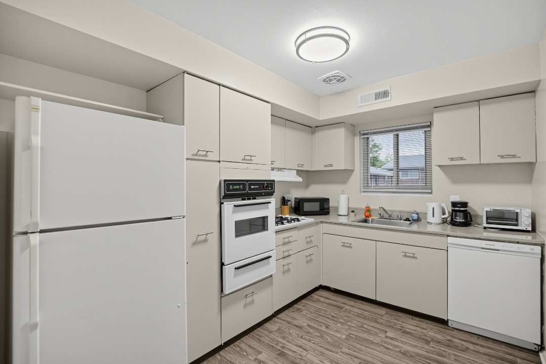 MIlbrook Park Apartments 6964 MI 2A · Unit 2/1