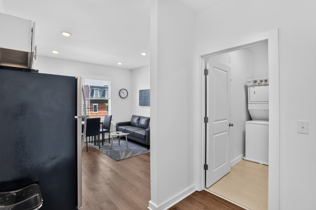 Fairmount Square 1532-4A · Unit 1/1