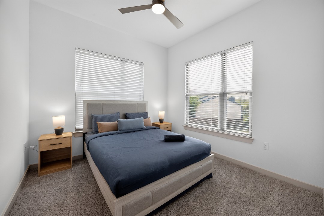 2 Bedrooms · Signature layout