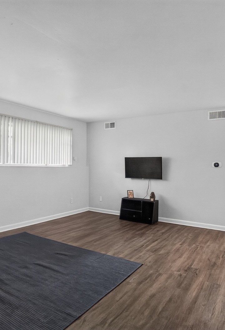 Warren Harbor · Unit 216 2/1